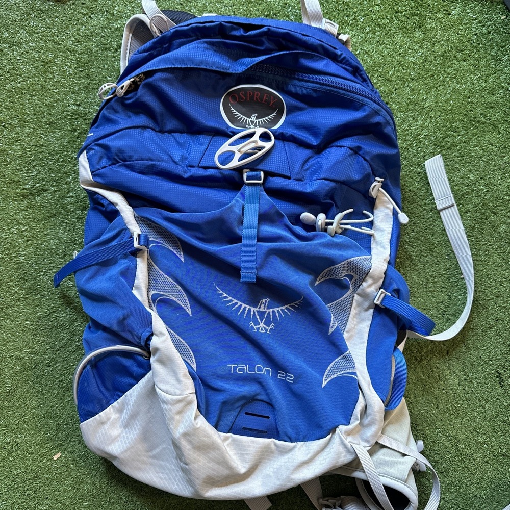 OSPREY Talon 22 Blue and Gray Backpack